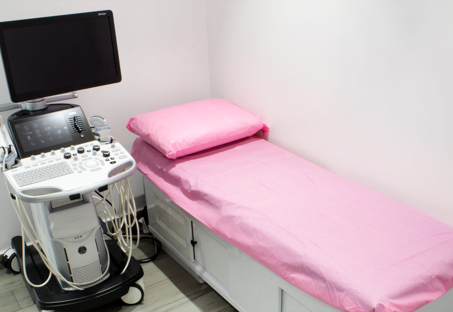 Consultorio de mama — Clínica ASIA CDMX